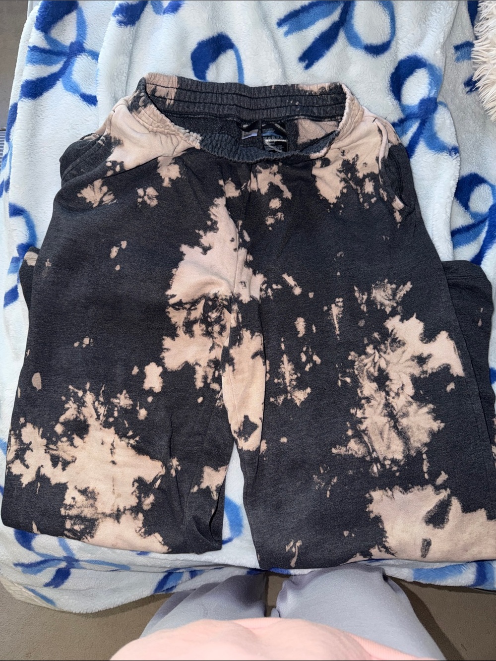 Women’s Tie-Dye Black and Beige Sweatpants